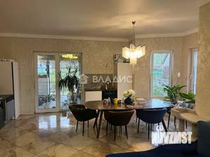 Дом 130м², 2-этажный, участок 6 сот.  