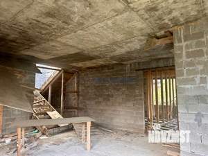 Дом 640м², 3-этажный, участок 15 сот.  