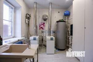 Коттедж 350м², 2-этажный, участок 20 сот.  