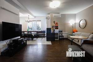 Коттедж 230м², 2-этажный, участок 14 сот.  
