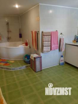 Дом 400м², 3-этажный, участок 20 сот.  