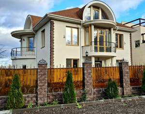 Дом 585м², 4-этажный, участок 8 сот.  