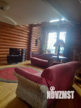 Коттедж 280м², 3-этажный, участок 11 сот.  