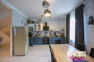 Дом 147м², 2-этажный, участок 5 сот.  