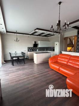 Таунхаус 240м², 3-этажный, участок 6 сот.  