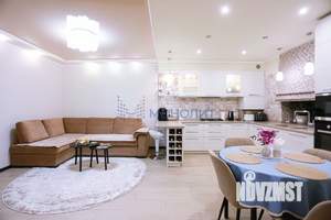 Таунхаус 117м&sup2;, 3-этажный, участок 2 сот.  