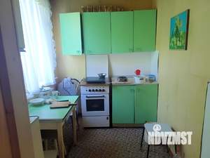 Дом 60м², 2-этажный, участок 6 сот.  