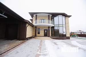 Коттедж 350м², 2-этажный, участок 20 сот.  