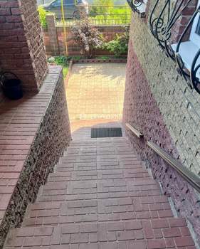 Дом 367м², 3-этажный, участок 5 сот.  