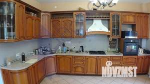 Коттедж 613м², 3-этажный, участок 26 сот.  