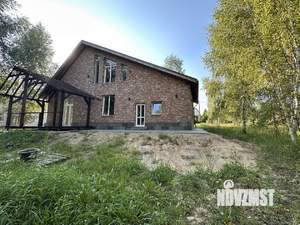 Дом 194м², 2-этажный, участок 15 сот.  