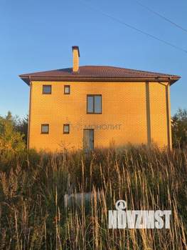 Дом 250м², 2-этажный, участок 15 сот.  