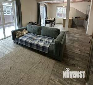 Коттедж 140м², 2-этажный, участок 6 сот.  