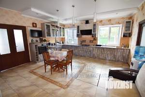 Коттедж 300м², 3-этажный, участок 9 сот.  