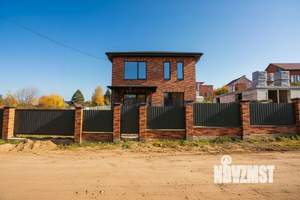 Дом 135м², 2-этажный, участок 10 сот.  