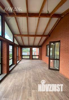 Коттедж 673м², 3-этажный, участок 34 сот.  