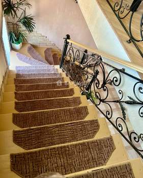 Дом 367м², 3-этажный, участок 5 сот.  