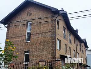 Таунхаус 122м², 3-этажный, участок 1 сот.  