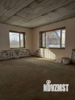 Коттедж 220м², 2-этажный, участок 12 сот.  