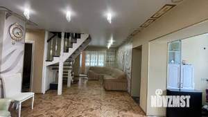 Дом 200м², 2-этажный, участок 2 сот.  