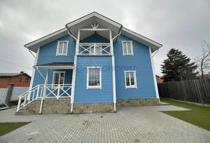 Дом 240м², 2-этажный, участок 6 сот.  