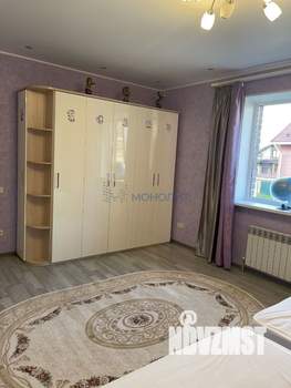 Коттедж 200м², 2-этажный, участок 10 сот.  