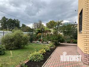 Коттедж 265м², 2-этажный, участок 6 сот.  