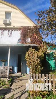 Дом 210м², 3-этажный, участок 11 сот.  