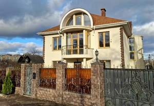 Дом 585м², 4-этажный, участок 8 сот.  