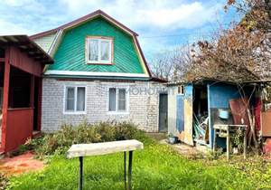 Дом 30м², 2-этажный, участок 8 сот.  