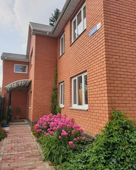 Дом 233м², 2-этажный, участок 4 сот.  