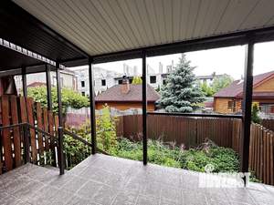 Таунхаус 180м², 3-этажный, участок 2 сот.  