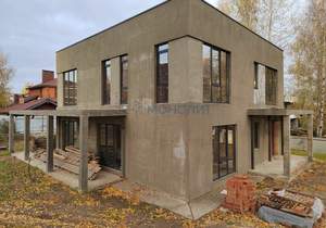 Дом 330м², 2-этажный, участок 8 сот.  