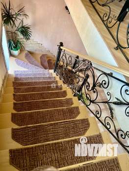 Дом 367м², 3-этажный, участок 5 сот.  