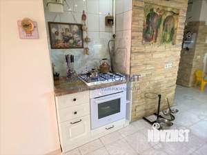 Коттедж 300м², 3-этажный, участок 1 сот.  