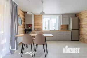 Коттедж 130м², 2-этажный, участок 10 сот.  