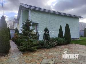 Дом 160м², 2-этажный, участок 6 сот.  