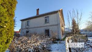 Дом 240м&sup2;, 3-этажный, участок 11 сот.  