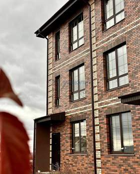 Дом 134м², 3-этажный, участок 1 сот.  