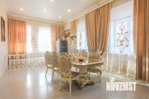 Дом 328м², 3-этажный, участок 11 сот.  