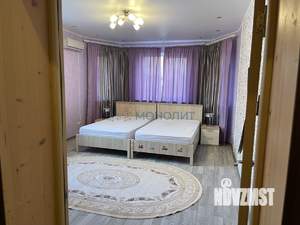 Коттедж 200м², 2-этажный, участок 10 сот.  