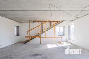 Дом 600м², 3-этажный, участок 10 сот.  