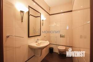 Дом 562м², 2-этажный, участок 5 сот.  
