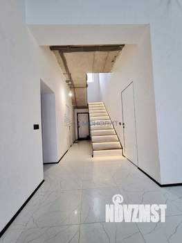 Дом 350м², 2-этажный, участок 16 сот.  