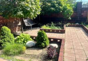 Дом 367м², 3-этажный, участок 5 сот.  