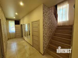 Коттедж 185м², 2-этажный, участок 10 сот.  