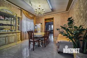 Дом 357м², 3-этажный, участок 6 сот.  