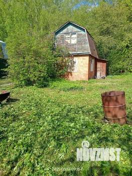 Дом 30м&sup2;, 2-этажный, участок 5 сот.  