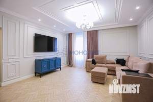 Дом 216м², 2-этажный, участок 8 сот.  