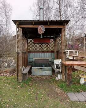 Дом 25м², 2-этажный, участок 6 сот.  